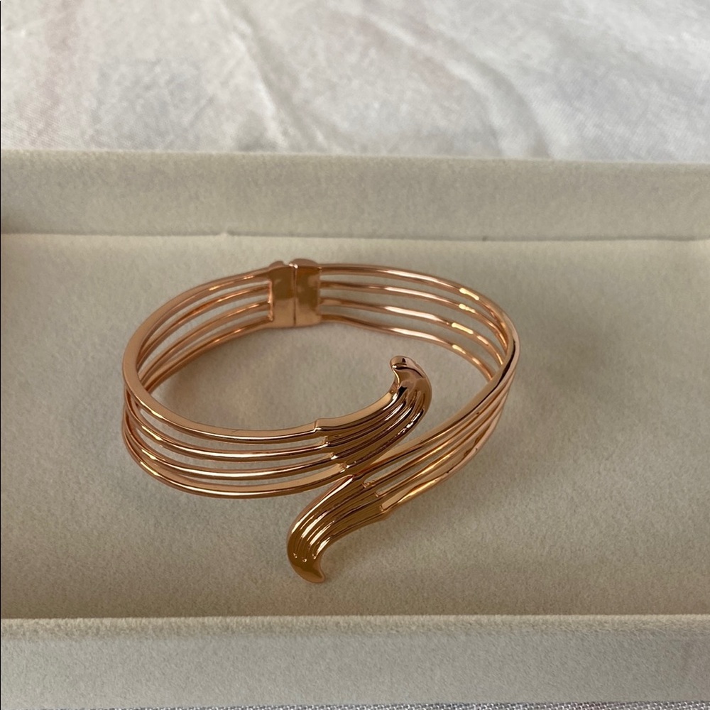 Elegant 18k Rose-Gold Filled Bracelet